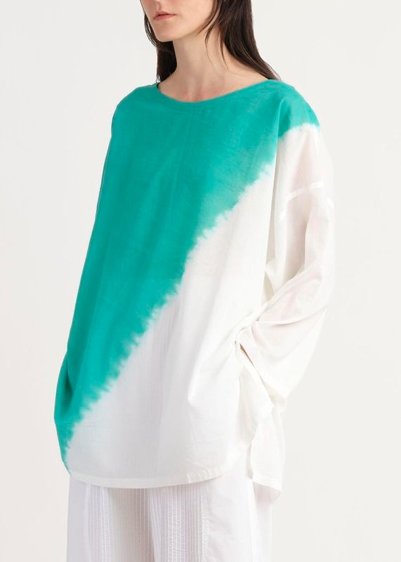 タイダイ染めノーカラーブラウス