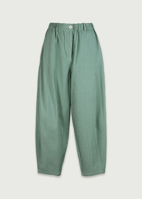 バレルレッグピンタックパンツ