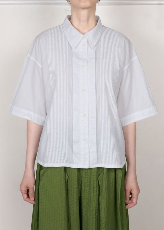【美品】 ヤッコマリカルド ハイネック ゆったり チュニック　25ア355 高い素材 美品】 ヤッコマリカルド チュニック25ア355 ゆったり