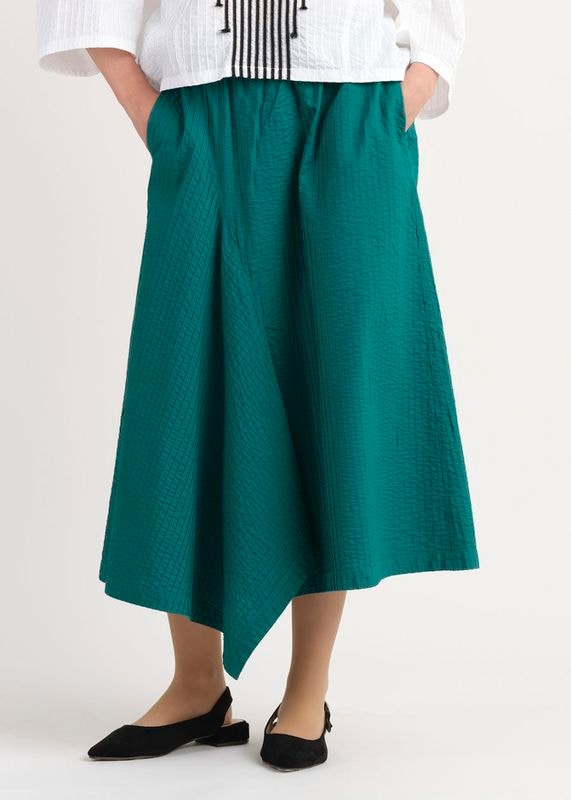 アシンメトリーフレアスカート