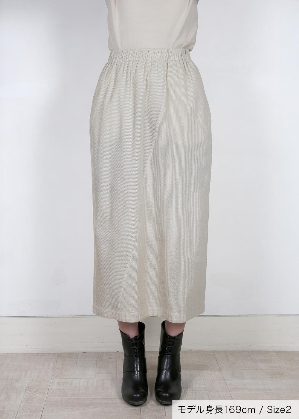 マイクロピンタックストレートスカート