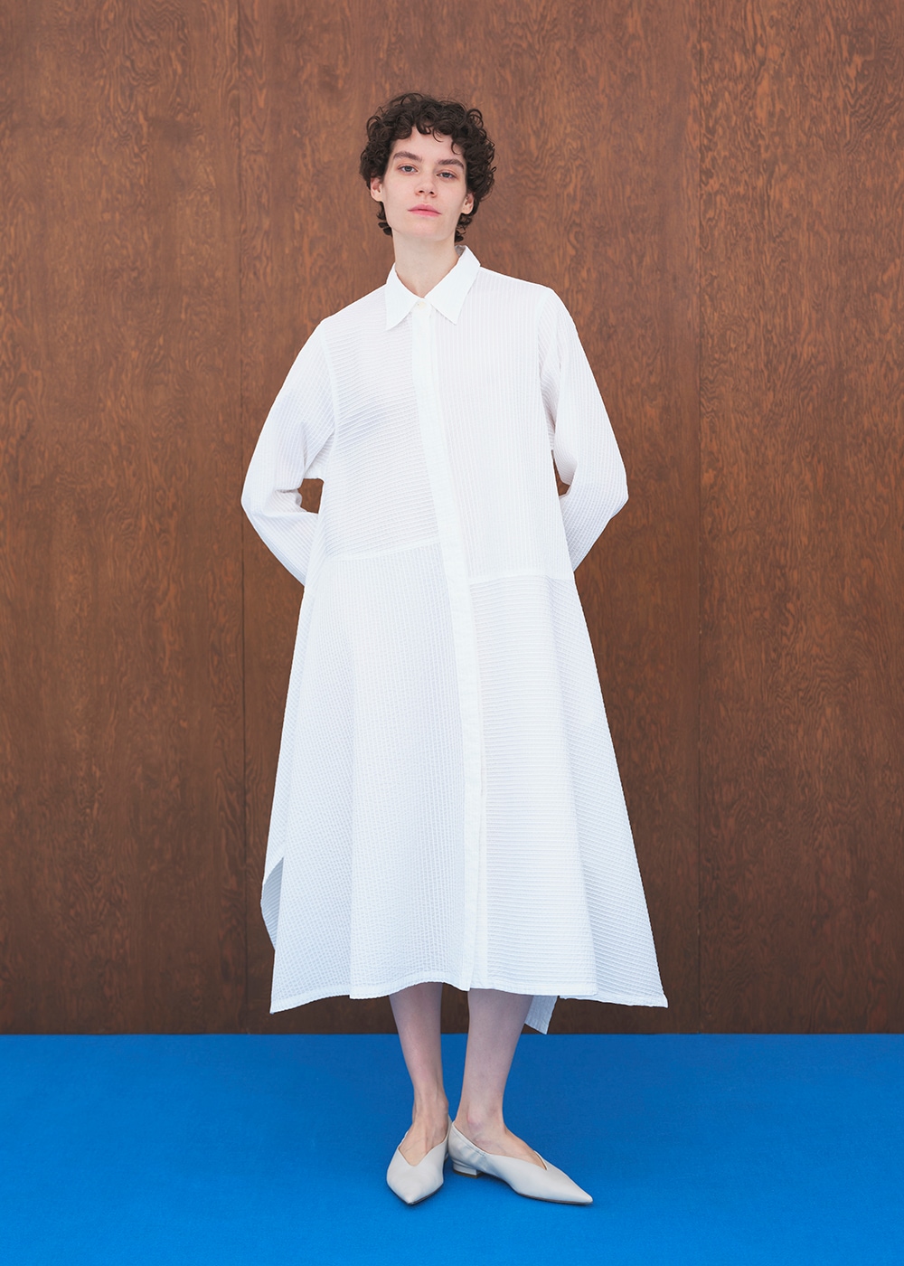 裾広幅デザインピンタックシャツワンピース