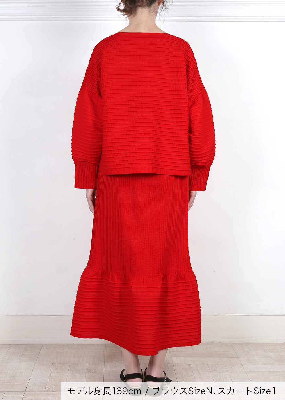 TATEYOKOブティピンタック丸首ブラウス