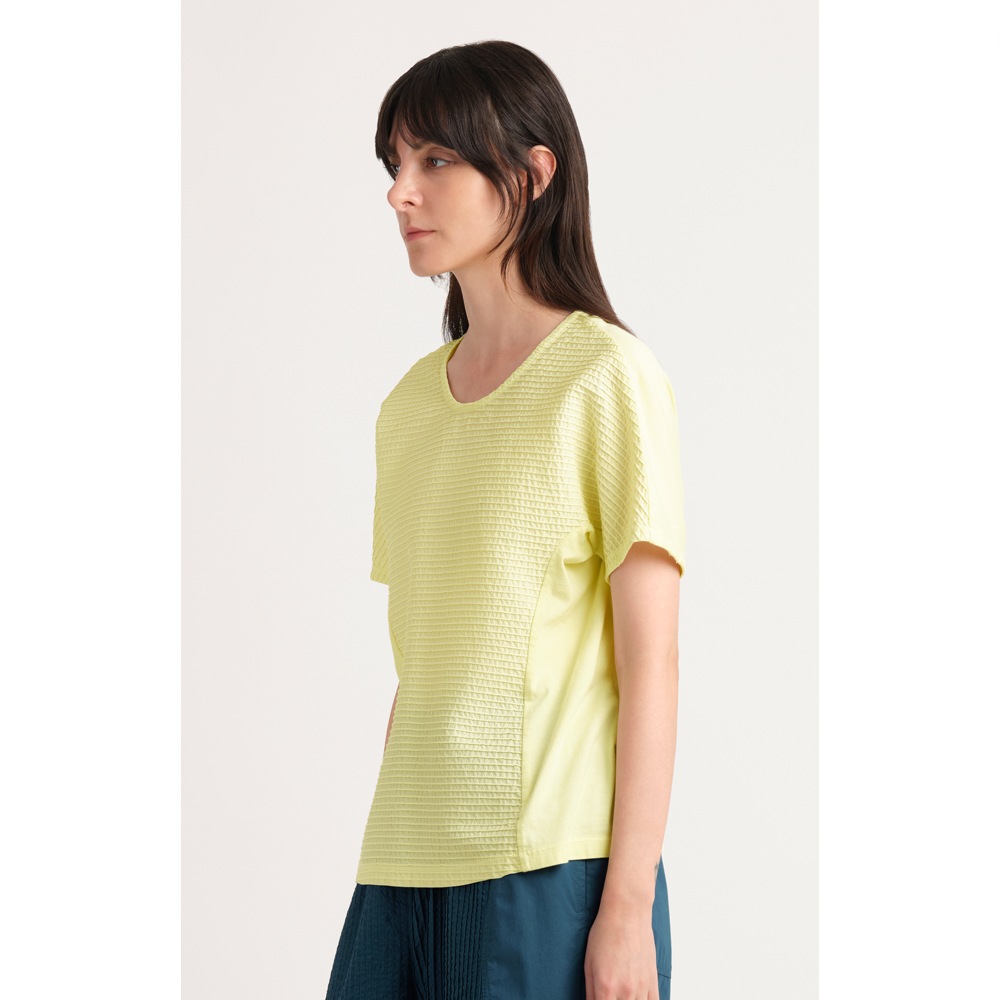 前横ピンタックTシャツ