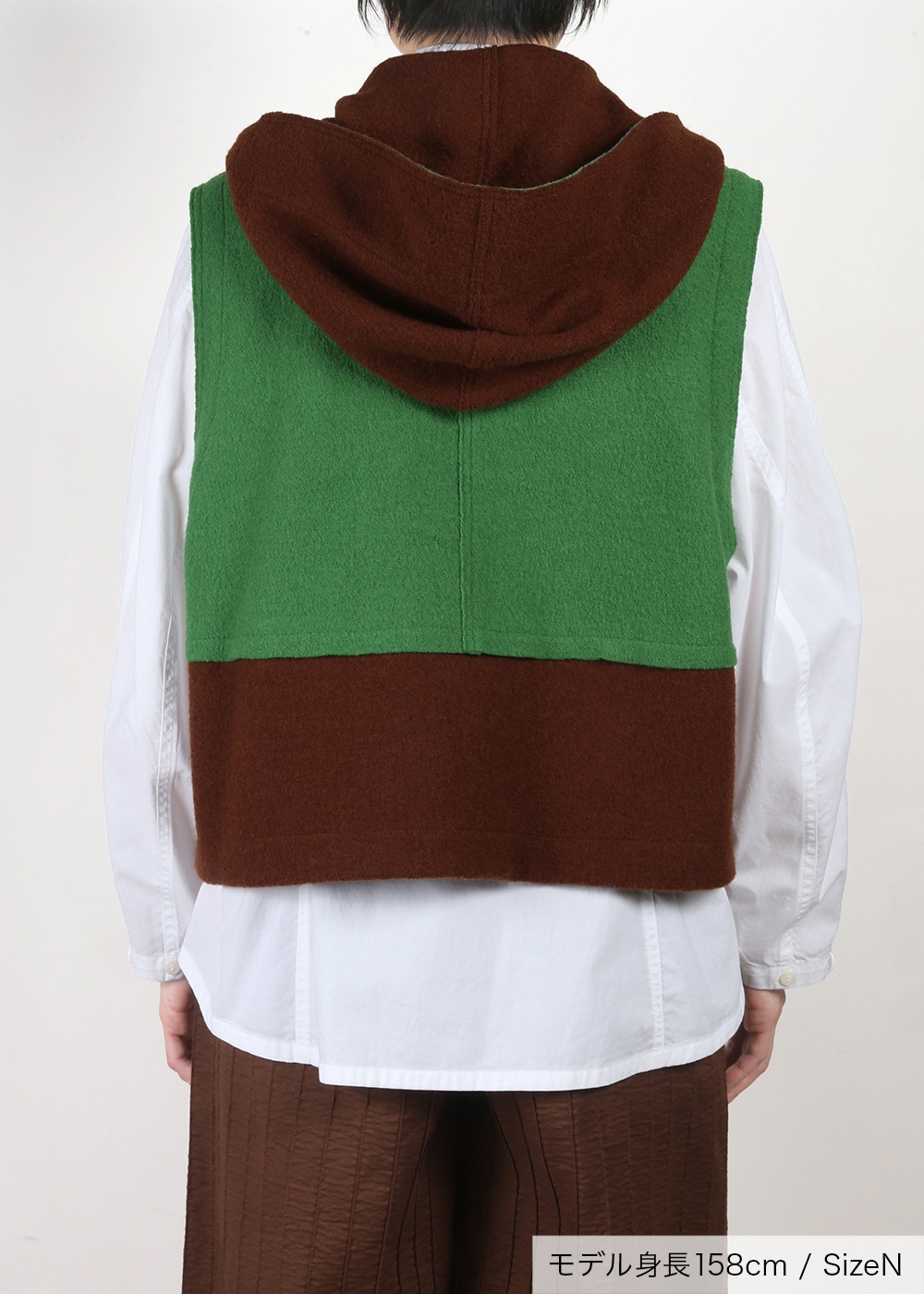 圧縮ニットフード付きベスト