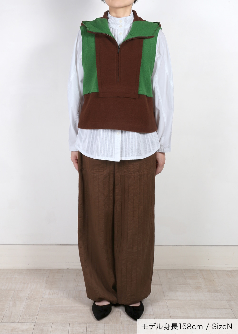 圧縮ニットフード付きベスト