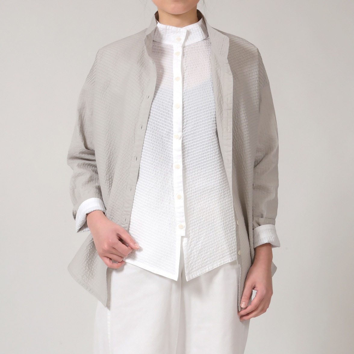 【Online限定カラー】斜めピンタックブラウス【BASIC】