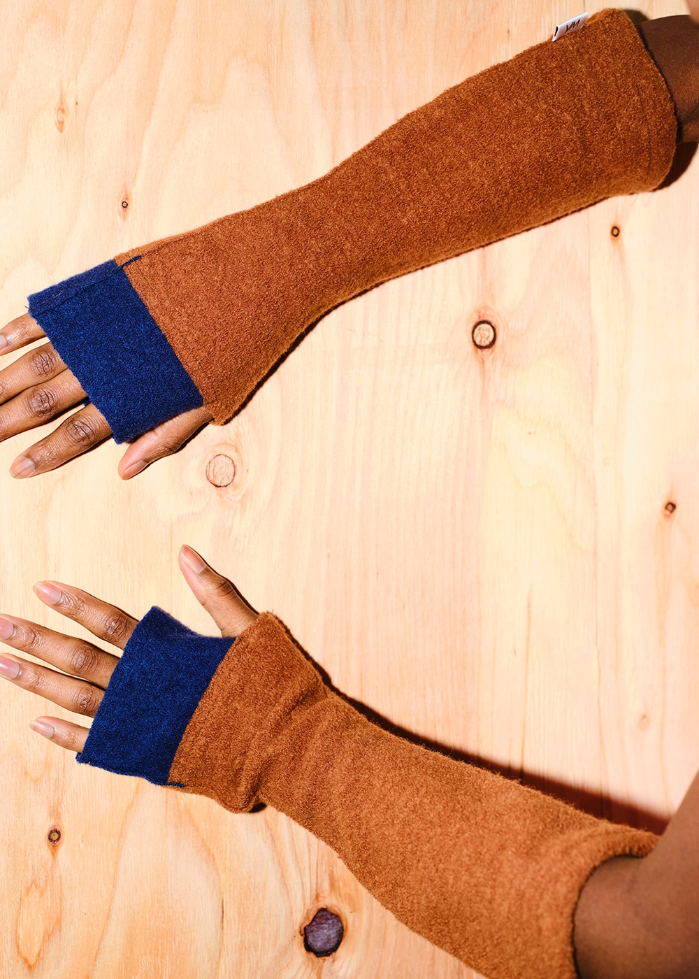 圧縮ニット配色アームウォーマー