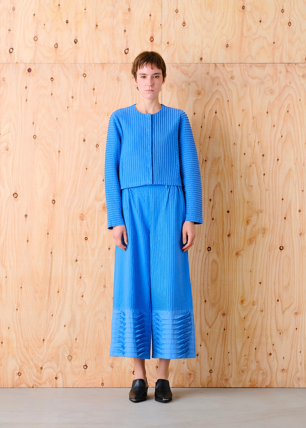 縦ピンタックカットソージャケット