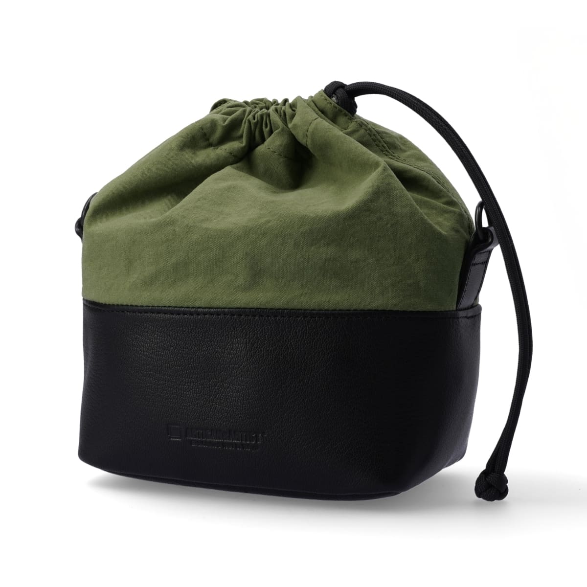 【新品未使用】ARTISAN&ARTIST カメラバッグ　カーキ 5L相当 クロスボディーカメラポーチ レザー＆ファブリック ACAM-CP210