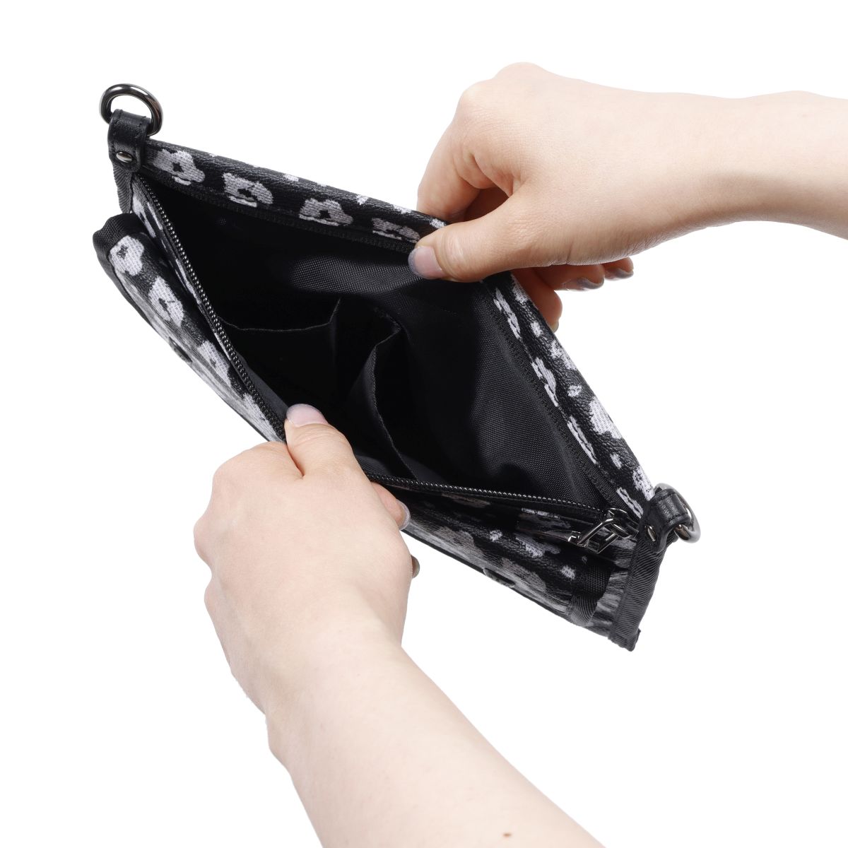 最終価格　ennoy 1st サコッシュ　新品未使用品！ 最終価格 ennoy 1st サコッシュ 新品未使用品！ - メルカリ