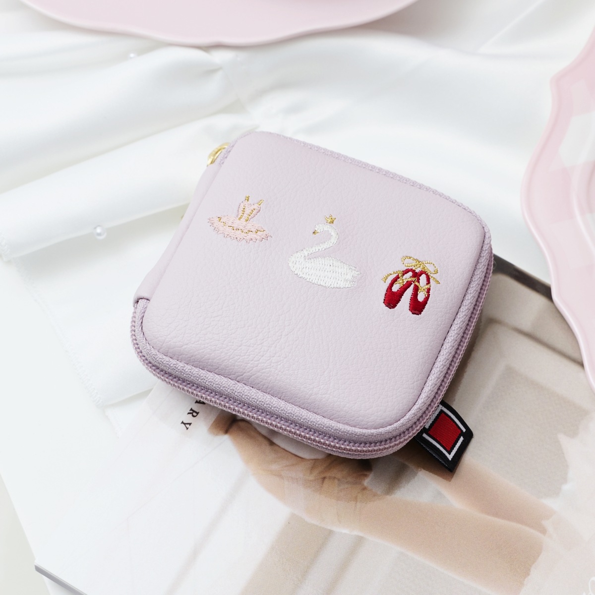 新商品】オンライン限定 リングホルダー付きジュエリーポーチ エン