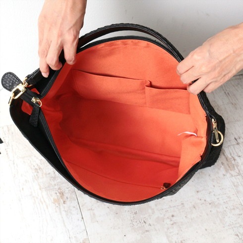 送料無料】2WAYパイソンバッグ♪高級 パイソン ヘビ革 ☆ショルダー