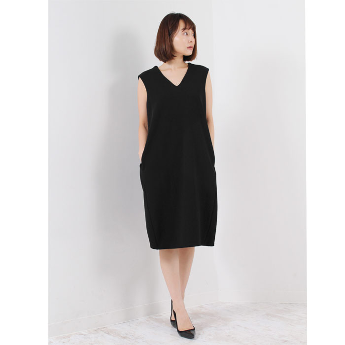 Vネックコクーンワンピース 伸縮性のあるストレッチ素材で着心地 細見せ 美シルエット メーカー希望小売価格 9 709 大きいサイズ S M L Xl Xxl Cocoon コクーン 2797 メール便可 すべての商品 Lfo