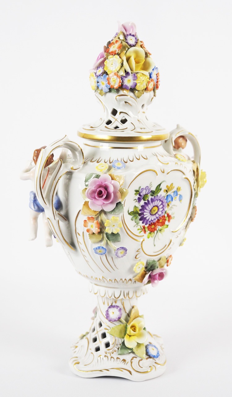 ドレスデン　アップリケ花文蓋物 ドレスデンアップリケ花文蓋物