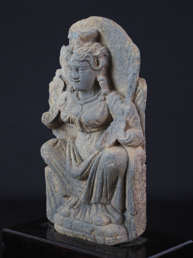 今村三郎作品[母と子] レリーフ石膏彫刻芸術 各10万円 今村三郎作品[母と子] レリーフ石膏彫刻芸術 各10万円