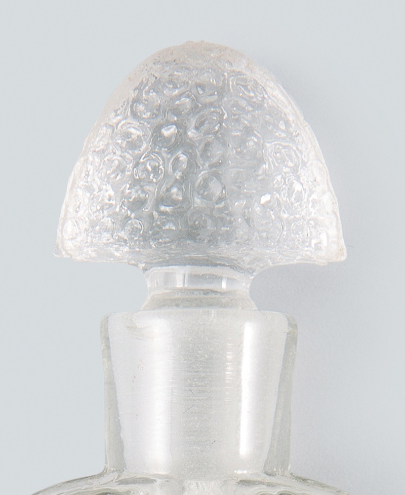 アールデコの香 カロンxバカラ ナルシス・ノワール 香水瓶 1911年