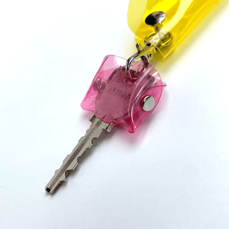 【 全11色 透明 キーカバー 】 キューブ型 キーカバー ／ キーケース キーホルダー キーリング キーチャーム ・ 防水 ビニール PVC ｜ フェス アウトドア レジャー おすすめ acp pst