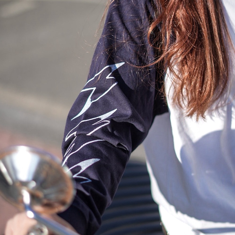 MC RAGLAN L/S TEE