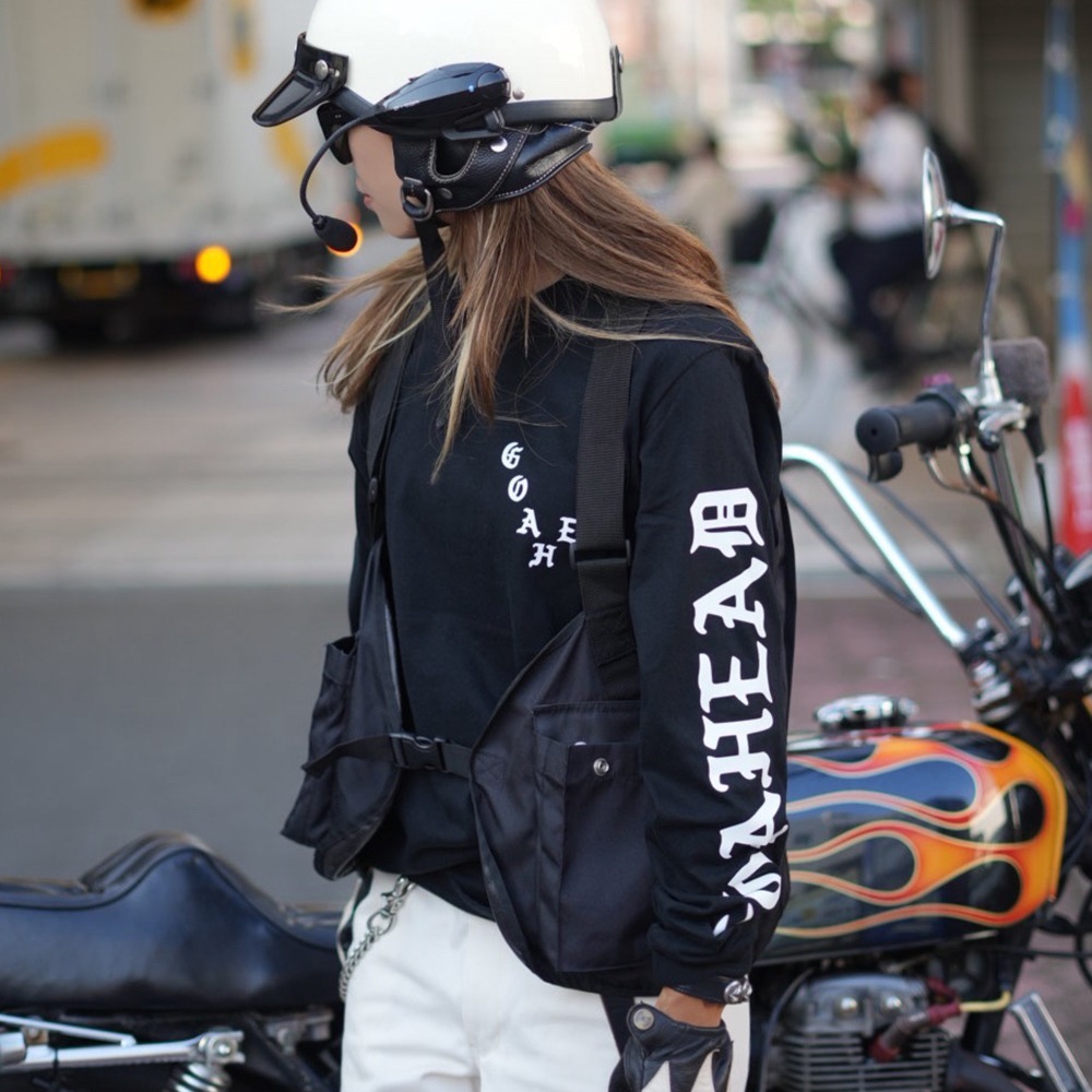 REFLECTOR LOGO L/S TEE