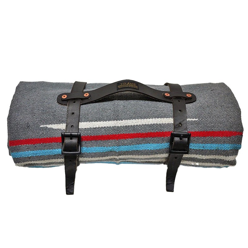 TYPE VTB2 RUG & LEATHER RUG HOLDER