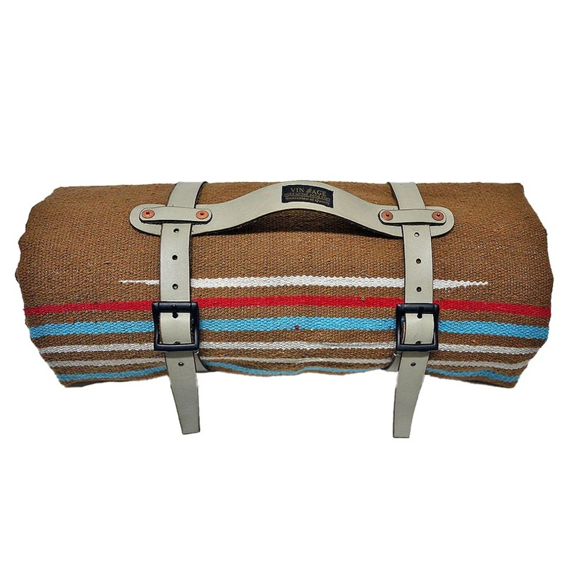TYPE VTB2 RUG & LEATHER RUG HOLDER
