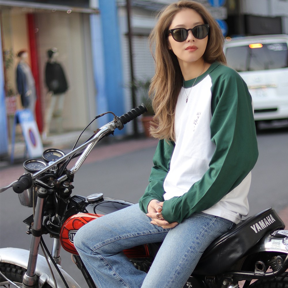 FOREVER YOUNG RAGLAN L/S TEE