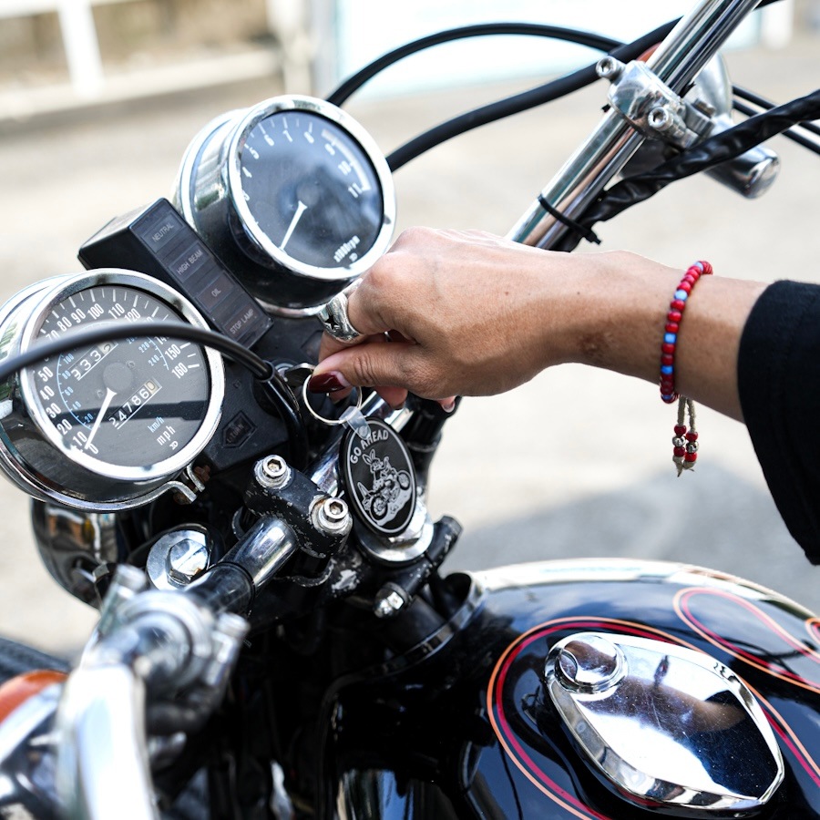 OVAL RUBBER KEYHOLDER