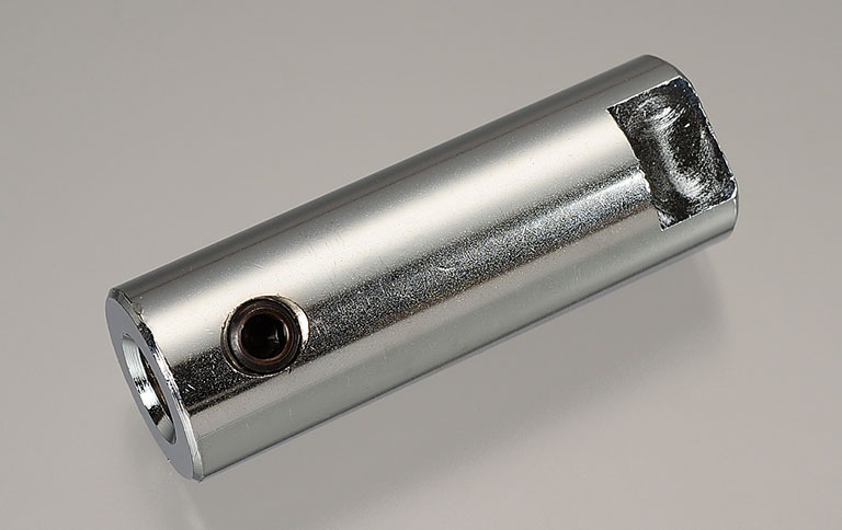 ﾗｯｶｰﾏｻﾞｰﾙ用アダプタ