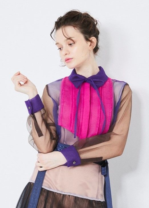 ほぼ未使用 花柄と素材の魅惑 アクリス AKRIS 花柄 ステンカラーコート 絹 ほぼ未使用 花柄と素材の魅惑 アクリス AKRIS 花柄 ステンカラーコート