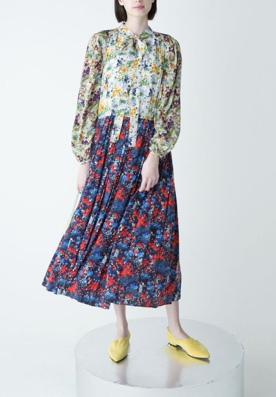 フラワー刺繍マルチカラーワンピース | ITEM CATEGORY,DRESS／ドレス