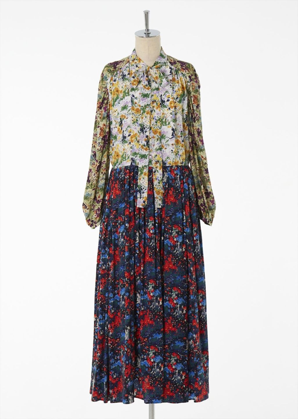 ラグランサイドレイズワンピース