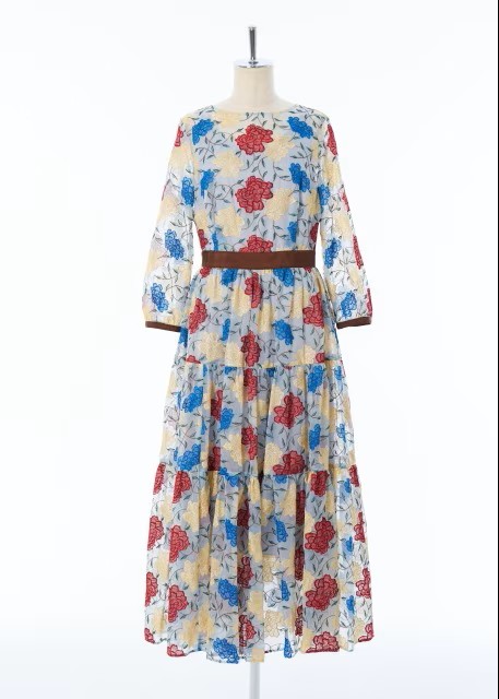 クルーネックティアードワンピース