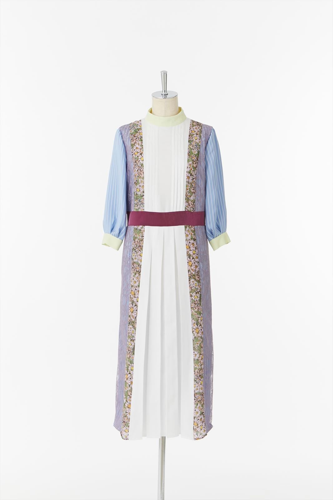 ピンタックパッチワンピース