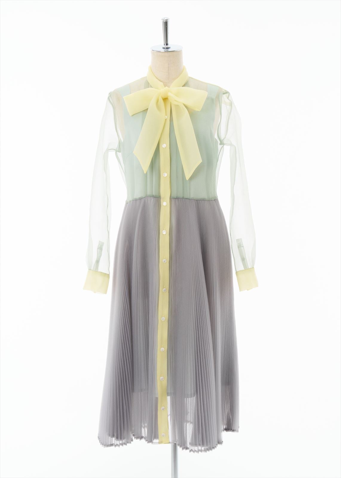 オーガンジーリボンワンピース