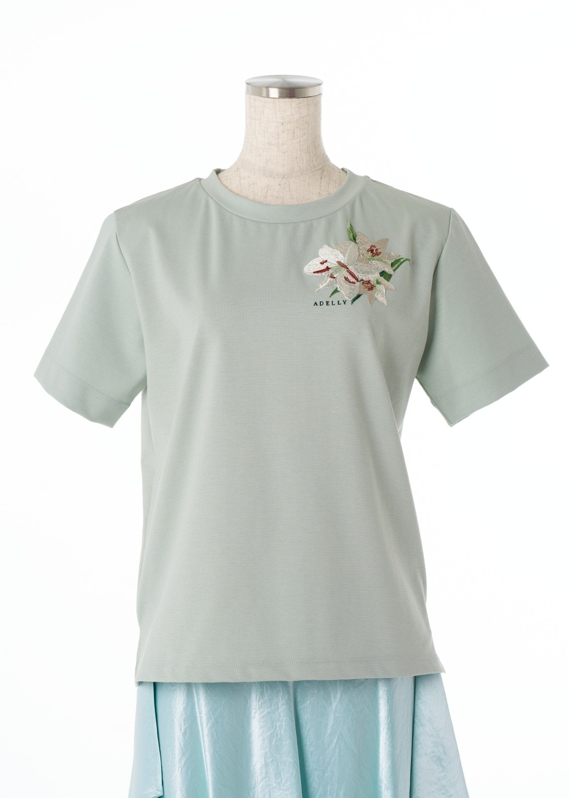 Lily エンブロイダリーTシャツ