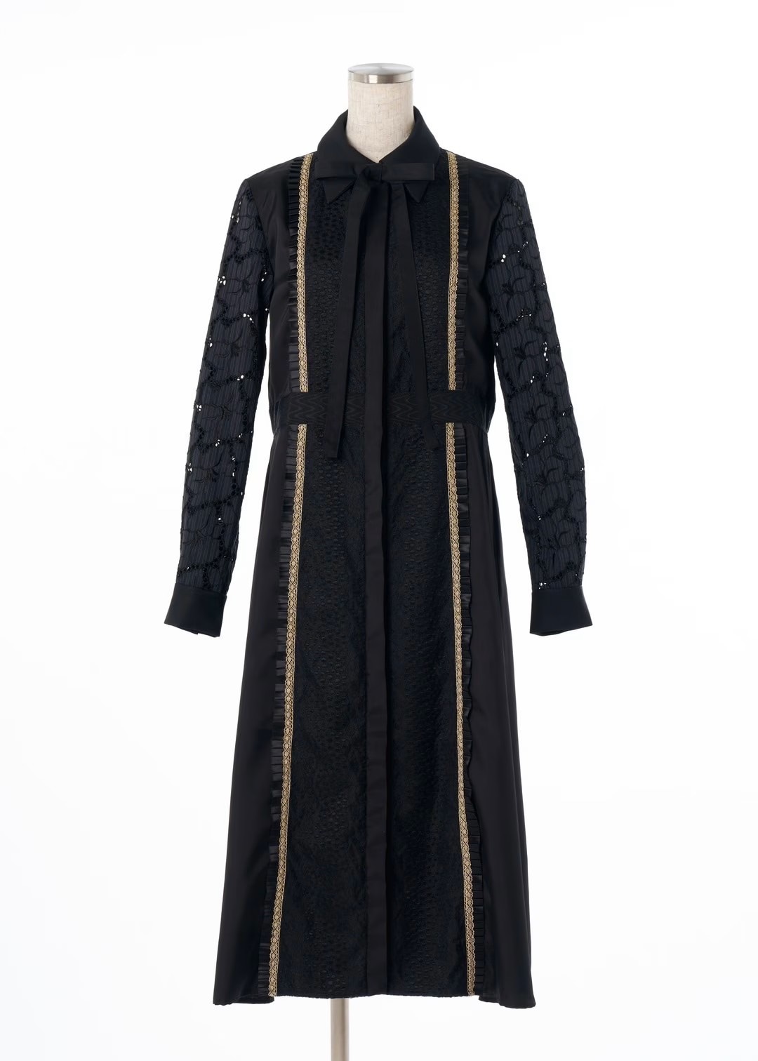 パッチワークエンブロイダリーワンピース～Rebirth Collection～