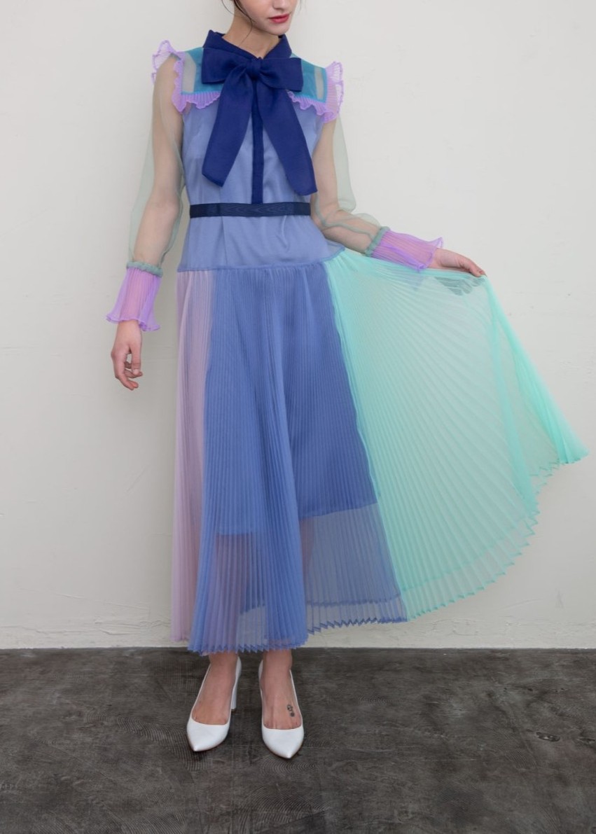 プリーツパネルワンピース