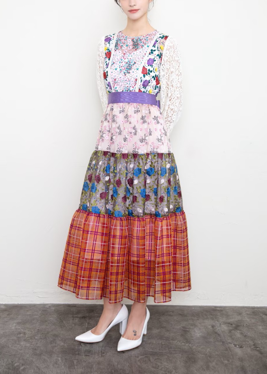 レースカラーエンブロイダリーパッチワークワンピース～Rebirth Collection～