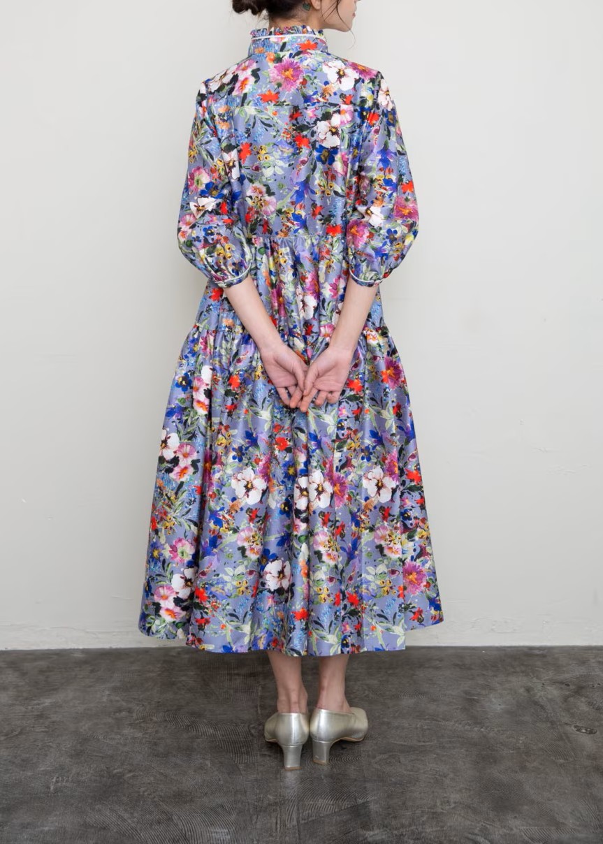 パイピングティアードワンピース