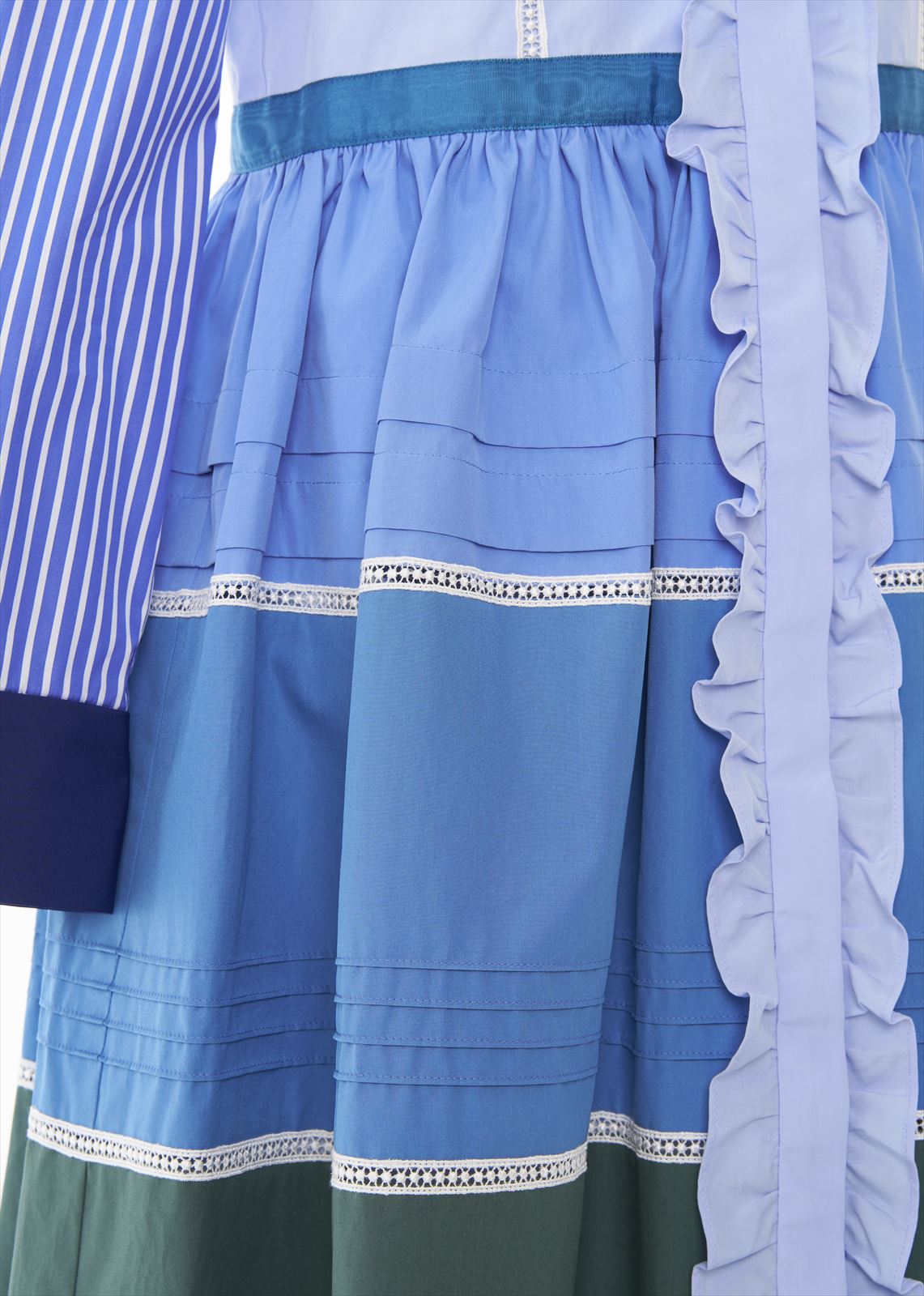 パッチワークフリルタックワンピース