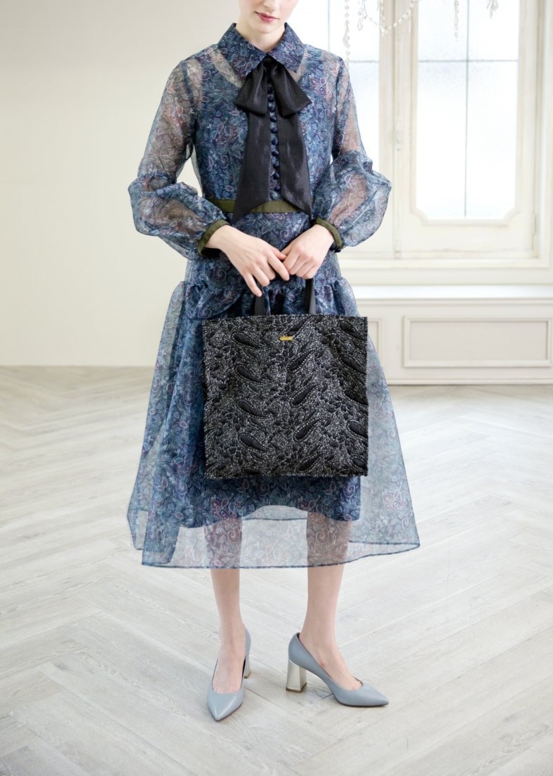 EMBROIDERY PETITE TOTE BAG