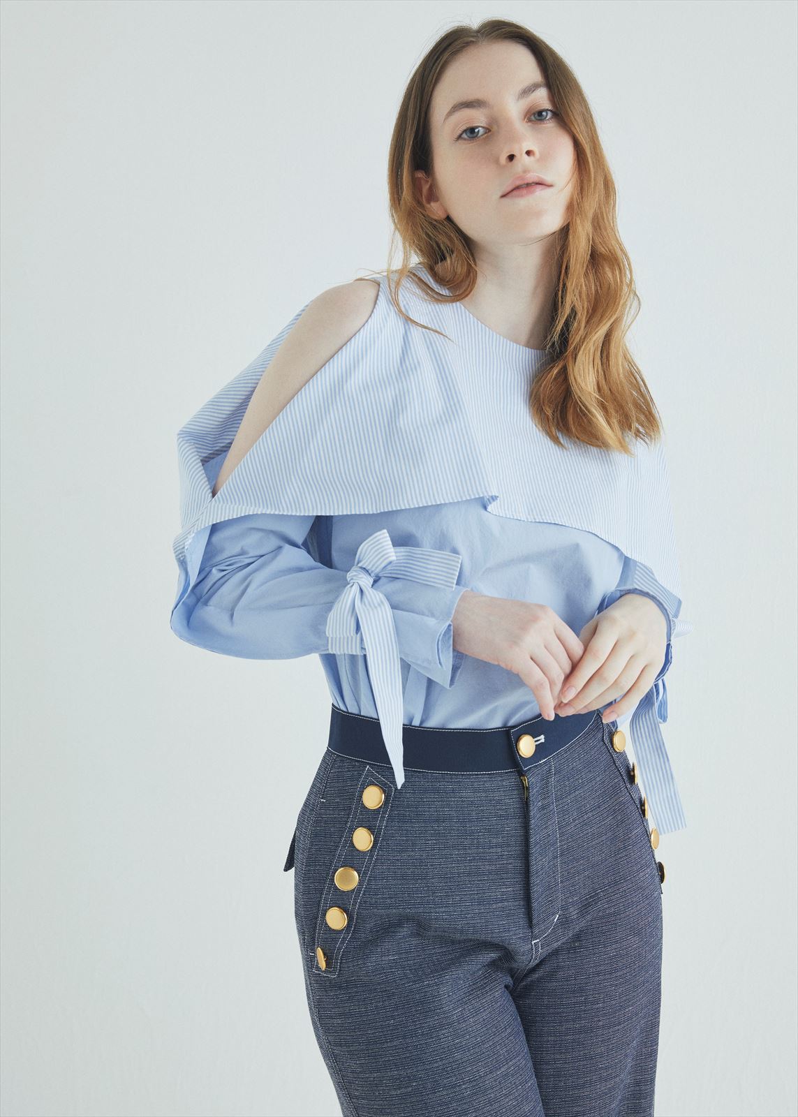 オフショルダーリボンシャツ Item Category Tops トップス Adelly Online Shop