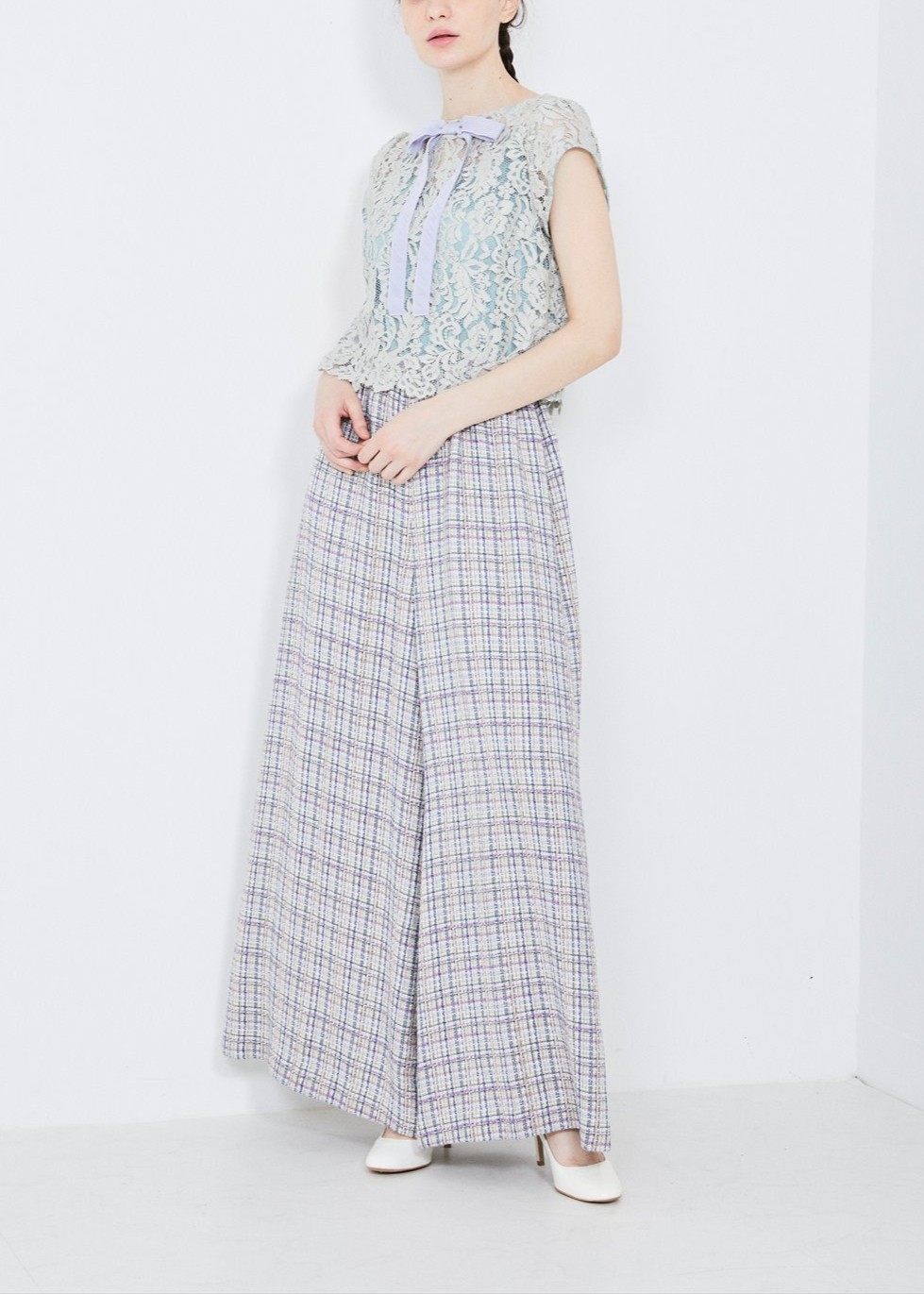 リボントップロンパース