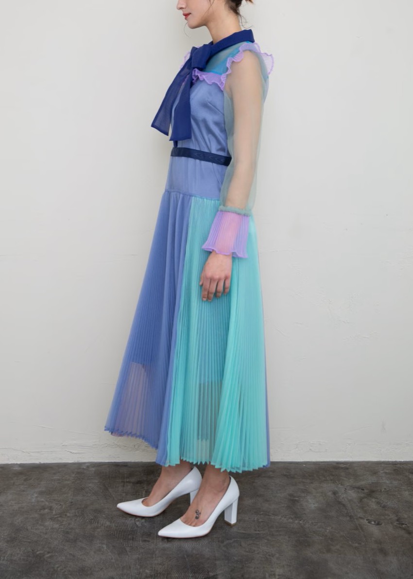 2023美品✨パーリーゲイツ　ハニカムリバー ポロワンピース　ネイビー　プリーツ 2023美品✨パーリーゲイツ ハニカムリバー ポロワンピース ネイビー