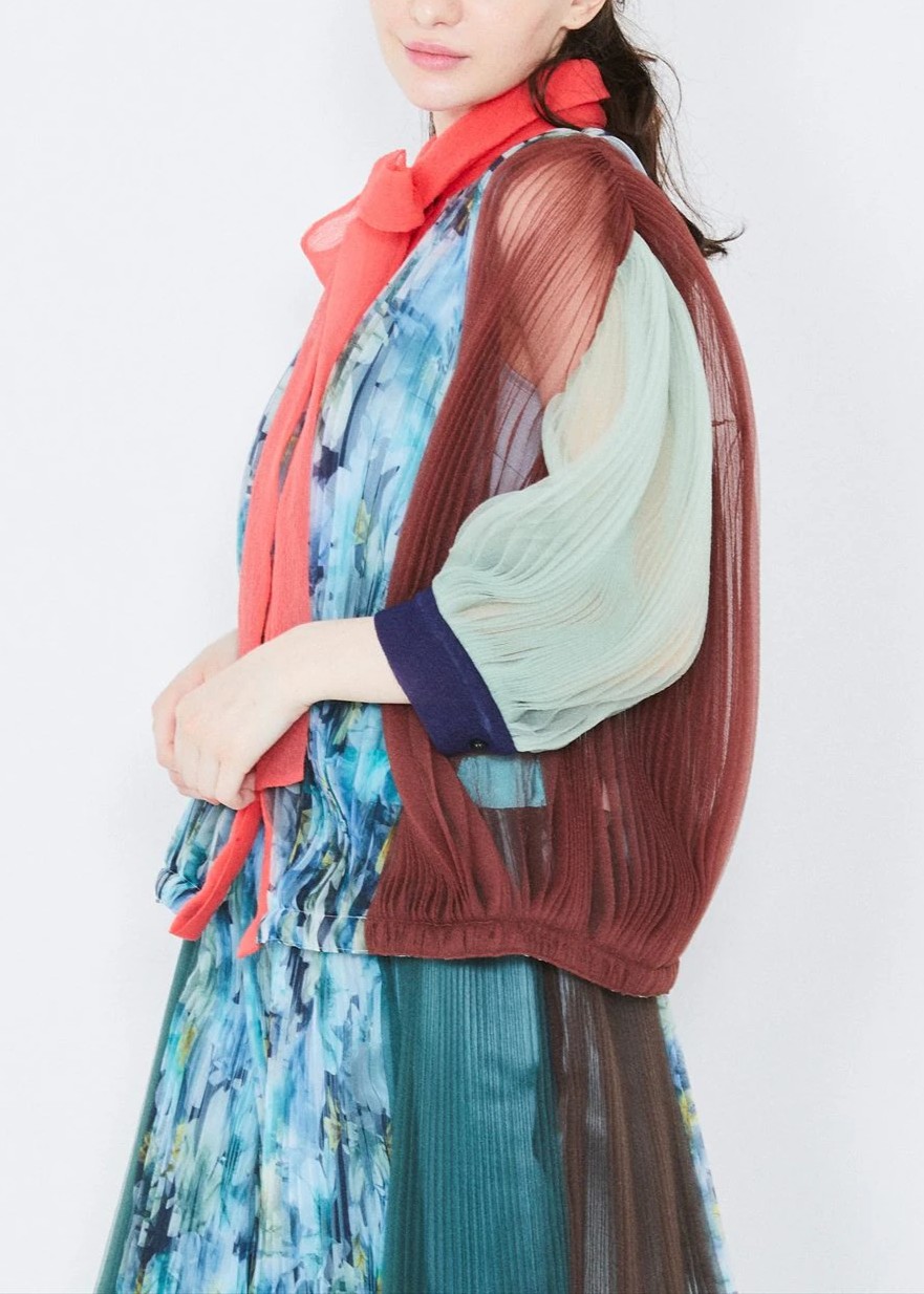 プリーツパネルブラウス