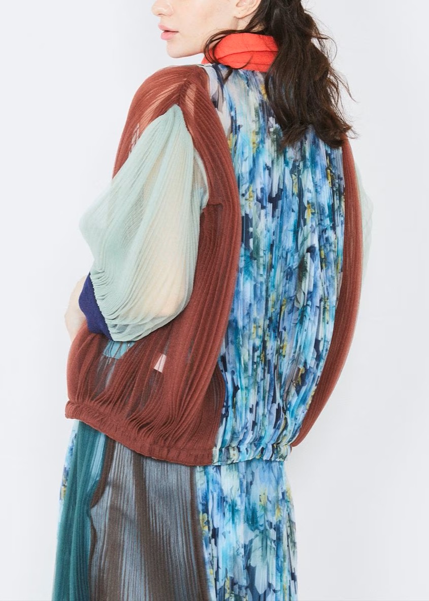 プリーツパネルブラウス