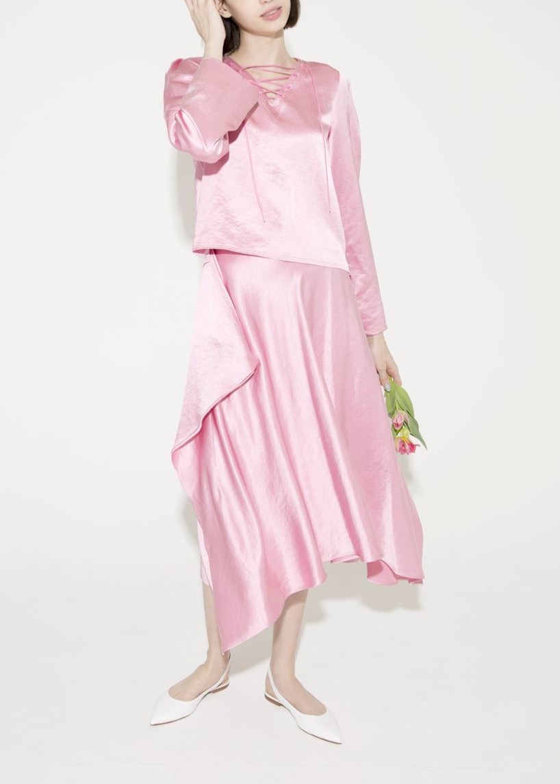 レースアップブラウス