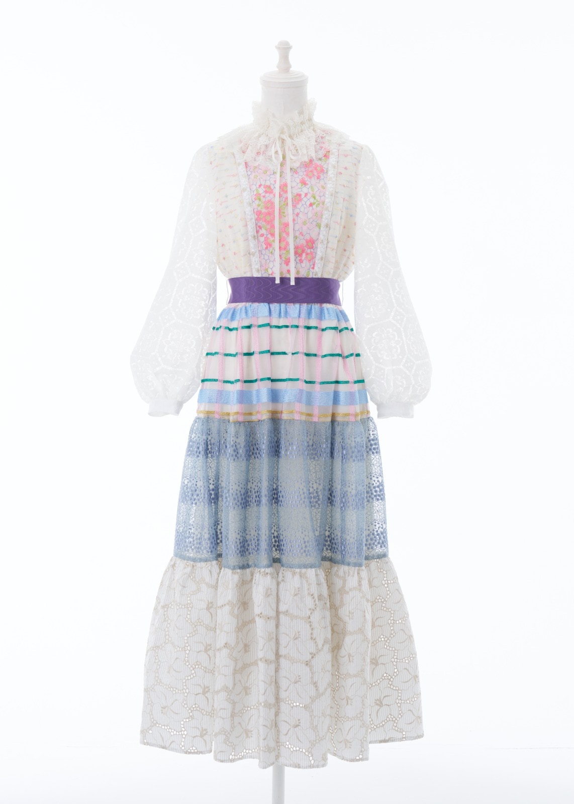 SAKURAレースカラーエンブロイダリーパッチワークワンピース～Rebirth Collection～