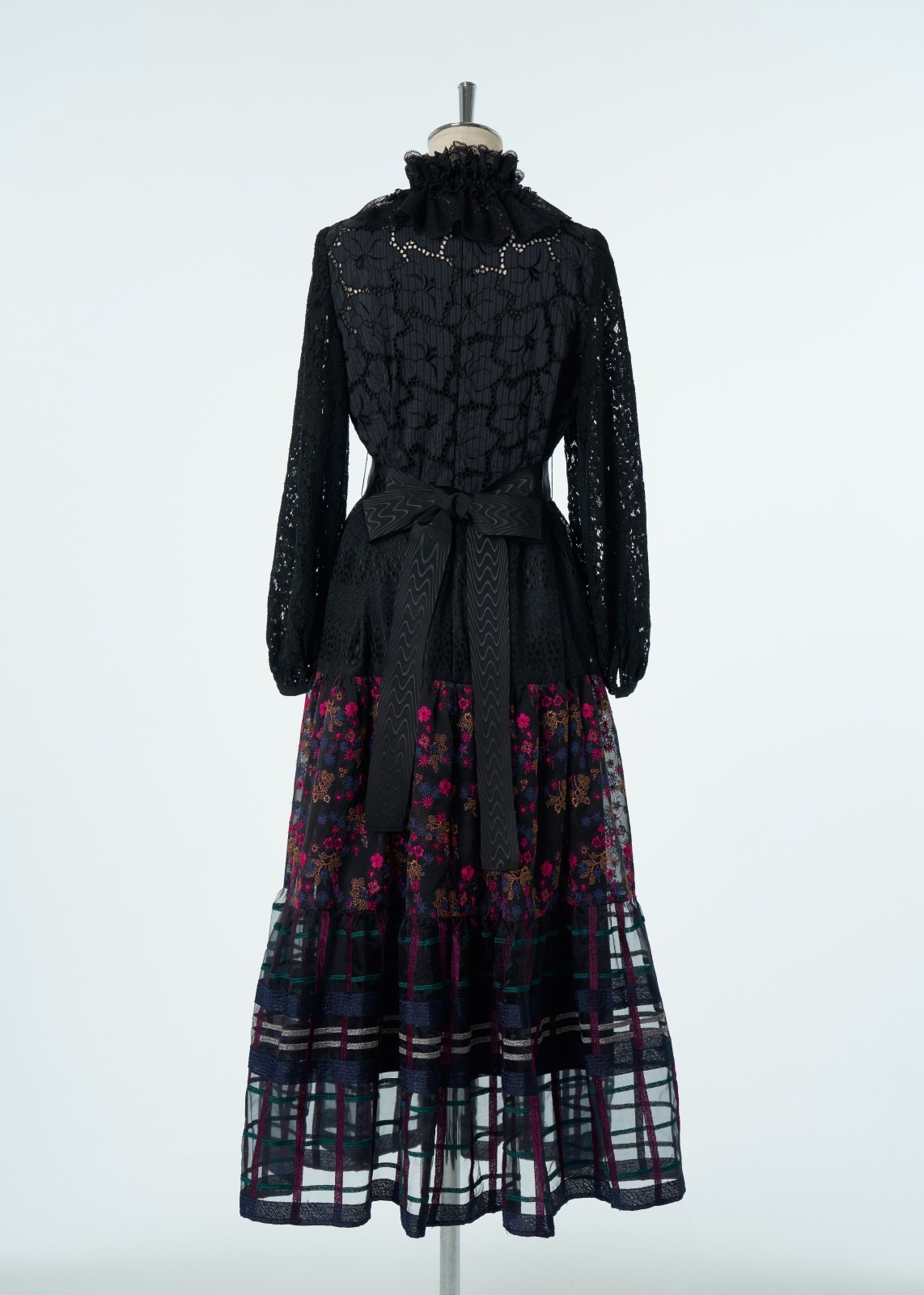 SAKURAレースカラーエンブロイダリーパッチワークワンピース～Rebirth Collection～